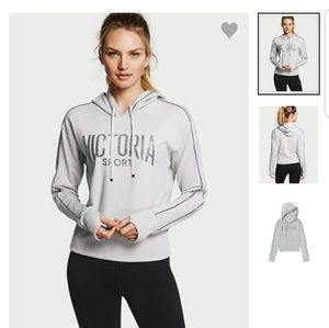 Sports fleece crop hoodie